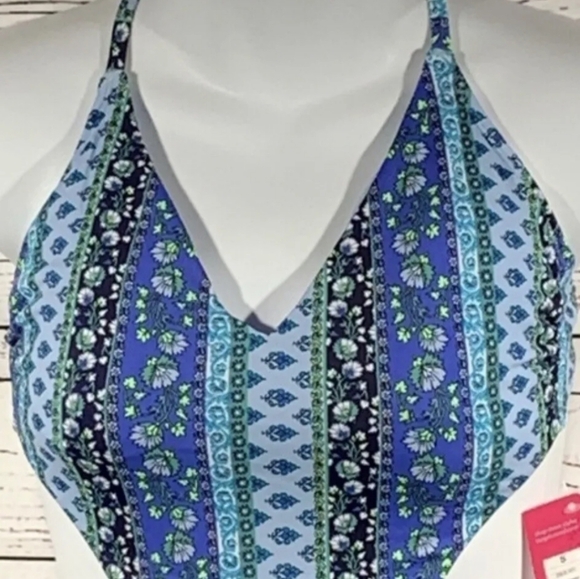 XHILARATION Cut Open One Piece Swimwear - Picture 3 of 4